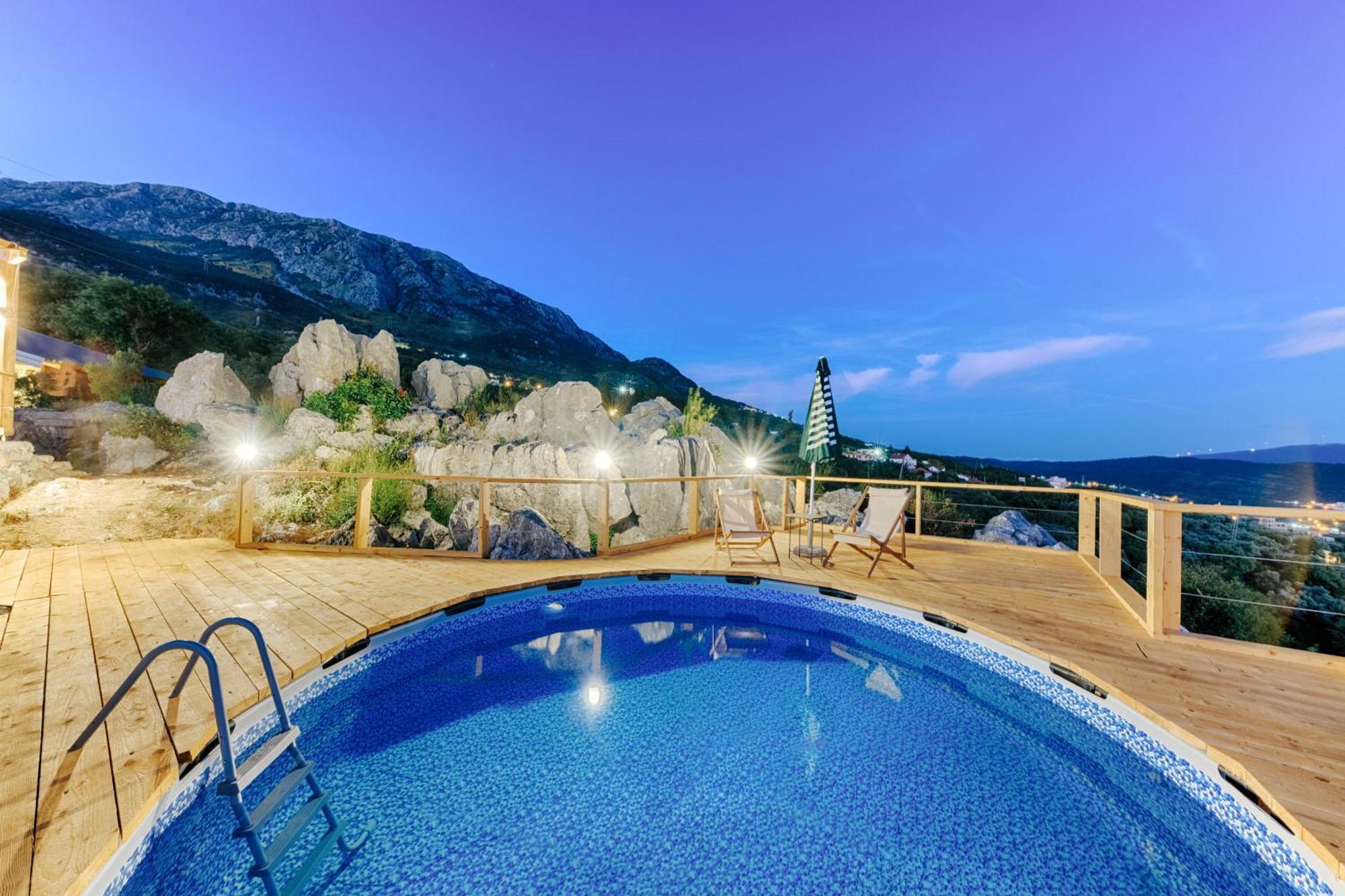 Olive Hills Holiday Homes Bar Exterior foto